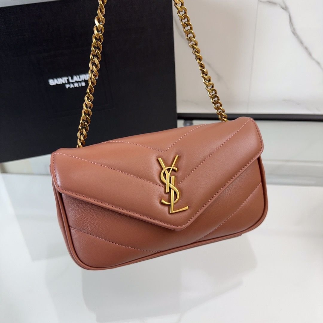 Loulou Mini aus Lammleder in Staubrosa 20cm – Bild 5