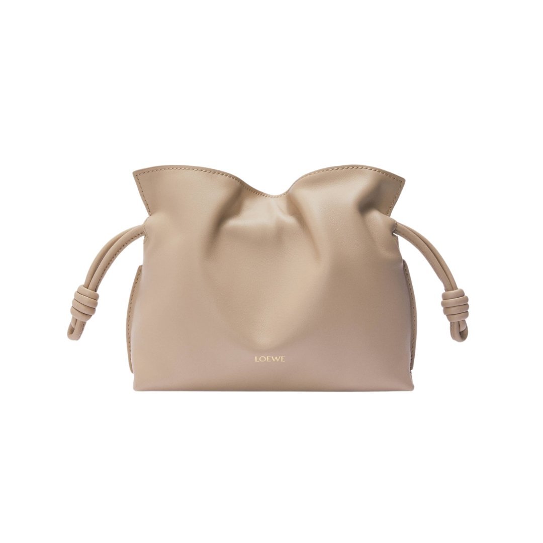 Clutch aus Nappaleder in Sandfarben 18cm