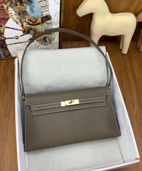 Alternative view of Madame Calfskin Kelly Elan Beige 28 cm