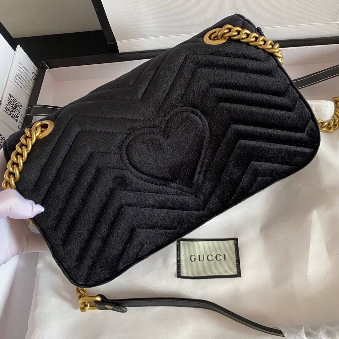 GG Marmont Velvet Schwarz 26 cm – Bild 3