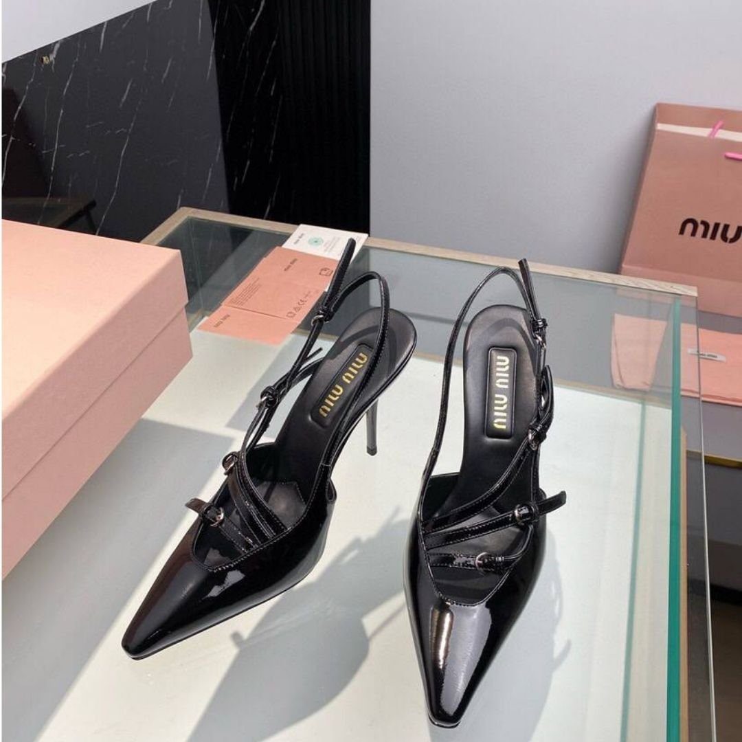 Slingback-Pumps mit Schnalle – Bild 3