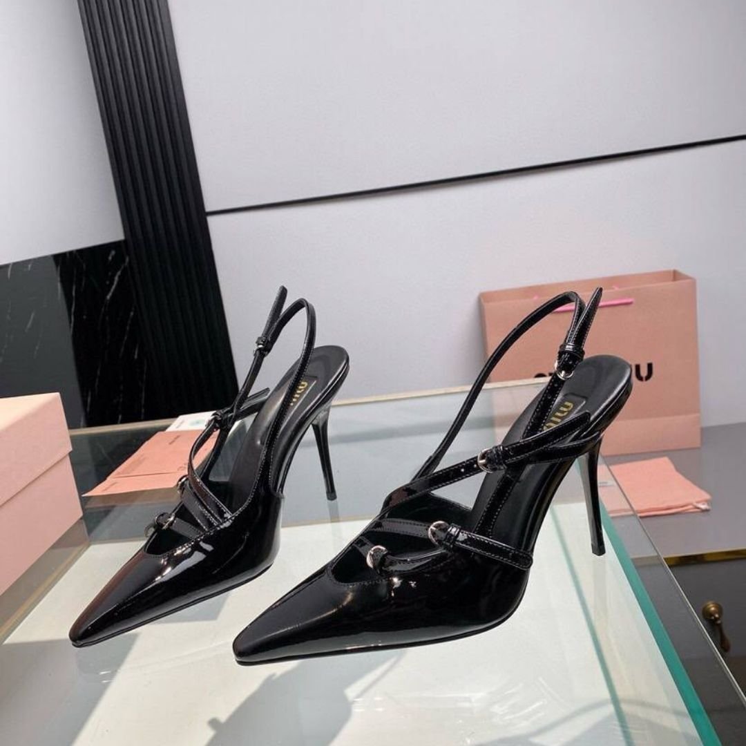 Slingback-Pumps mit Schnalle – Bild 5