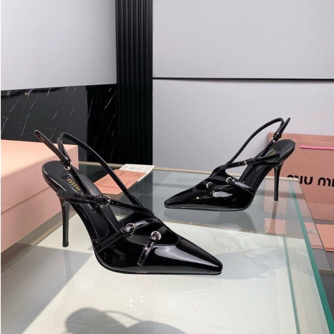 Slingback-Pumps mit Schnalle – Bild 2