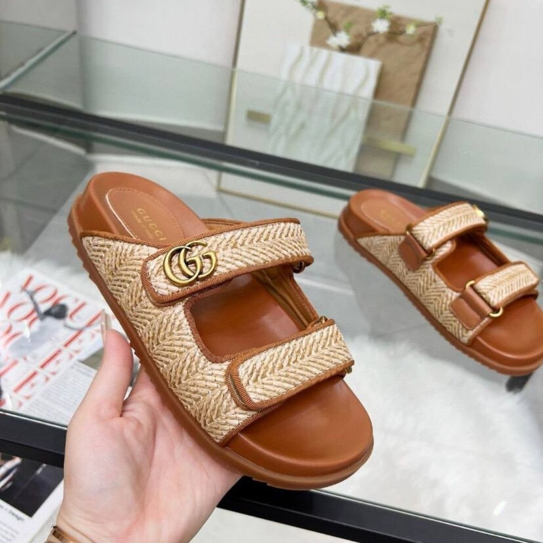 Sandalen mit Raffia-Effekt – Bild 5