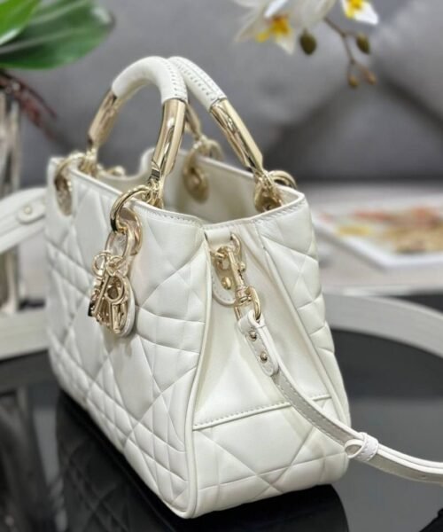 Alternative view of Lady 95.22 Creme 25 cm
