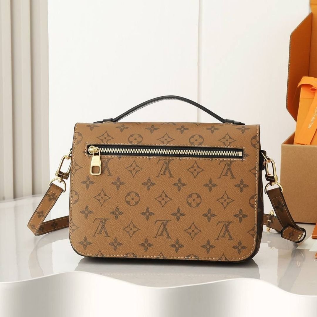 Pochette Metis Monogramm 25 cm – Bild 5