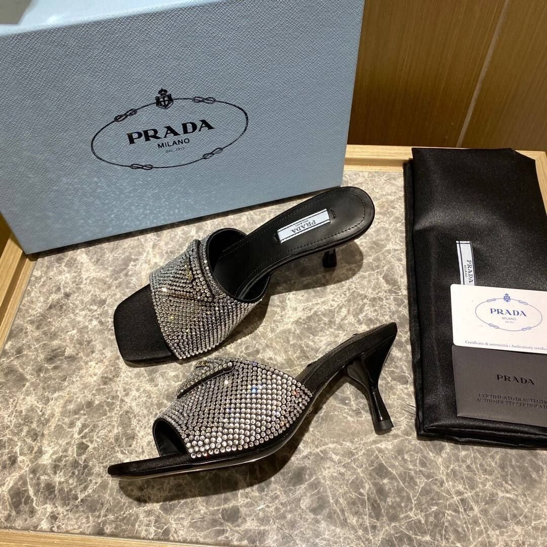 Satin Slides Schwarz mit Kristallen 7,5 cm – Bild 3