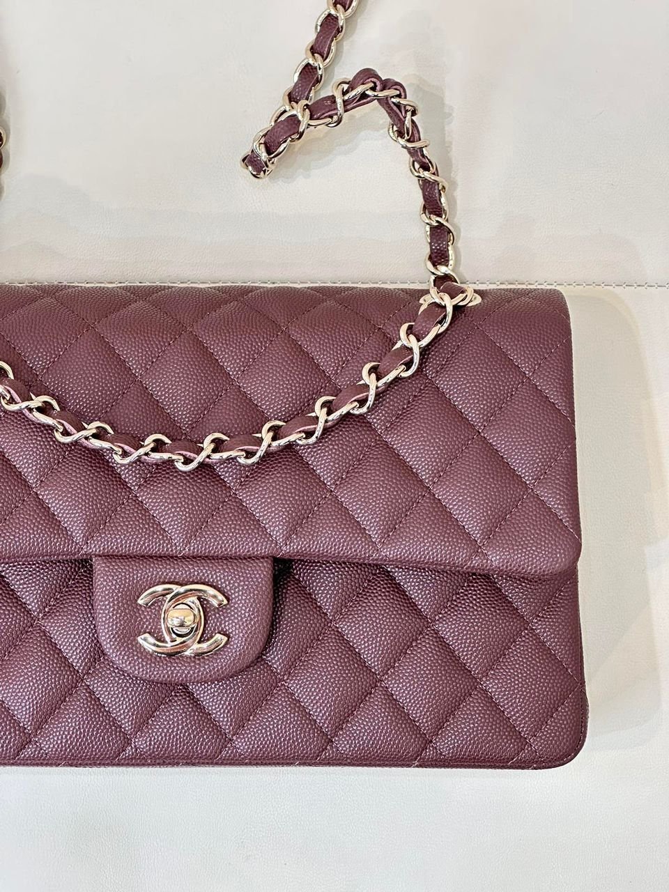 11.12 Genarbtes Leder Bordeaux/Silbern 25.5 cm – Bild 3