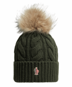 M?tze aus Wollmischung mit Pompon