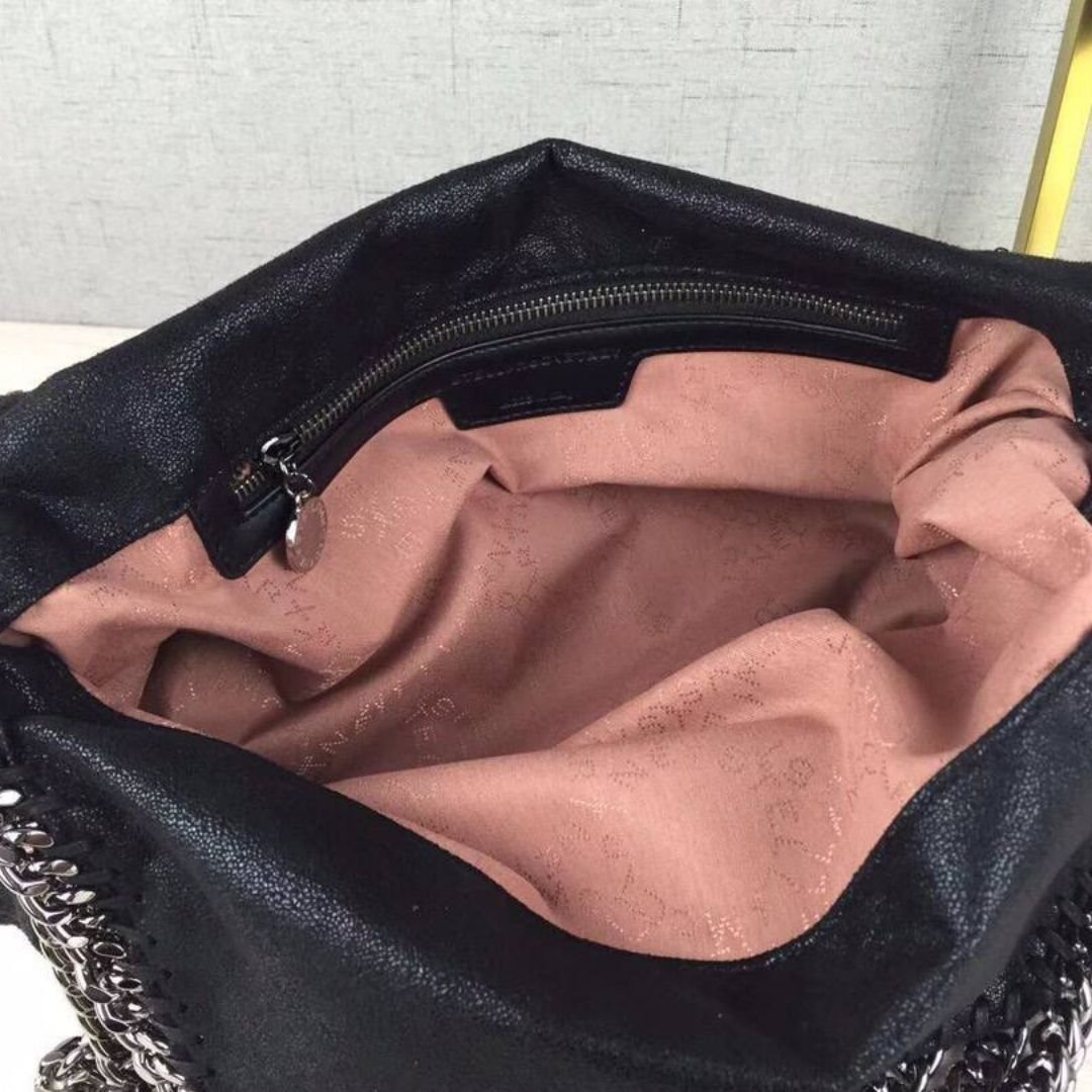 Falabella Fold-Over Tote Schwarz 25 cm – Bild 5