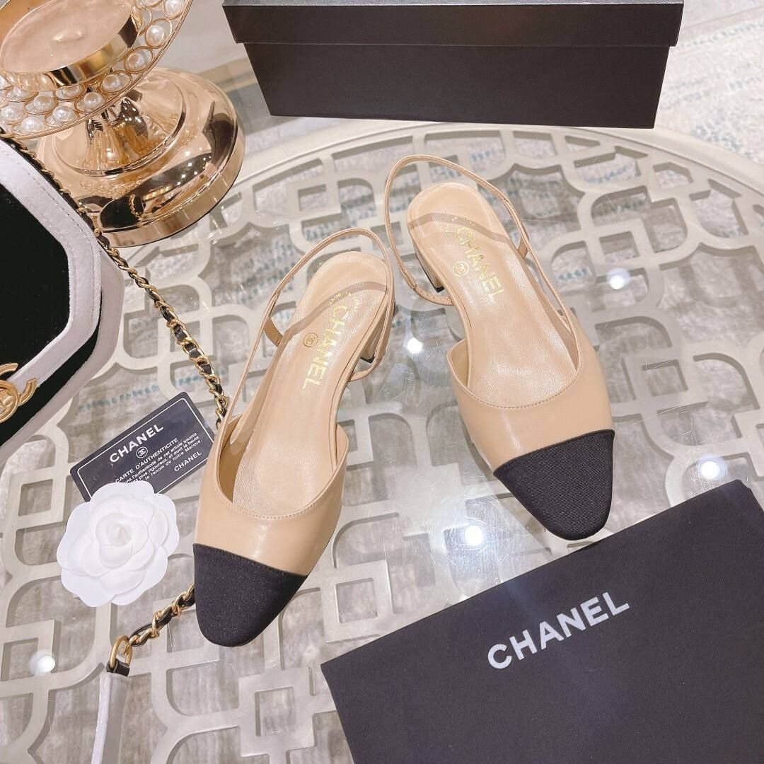 Ballerinas mit Absätzen Schwarz/Beige – Bild 5