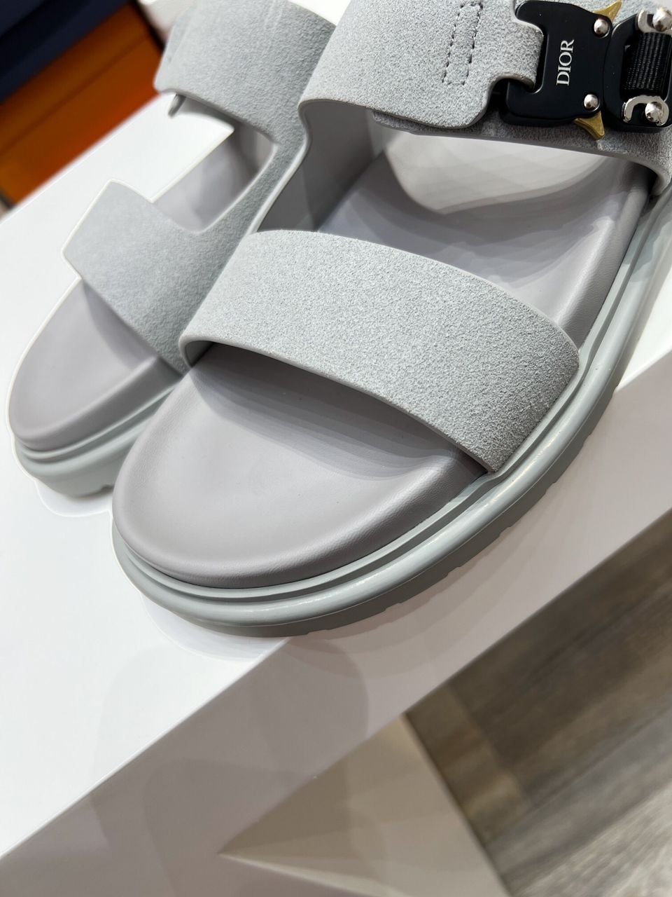 Aqua-Sandale Grau – Bild 2
