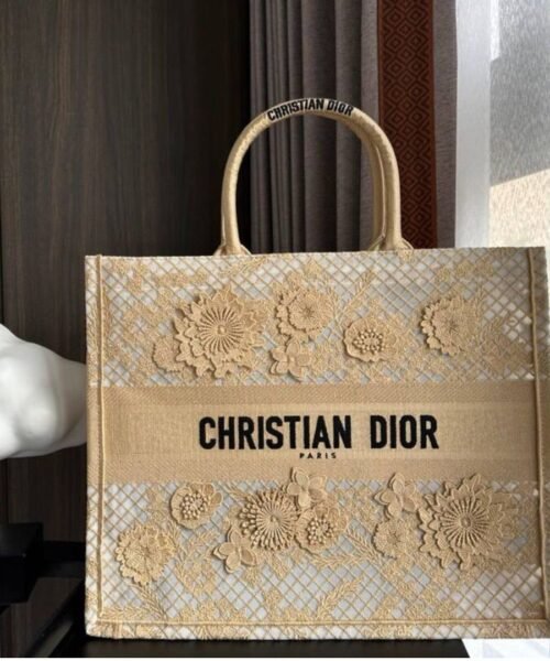 Alternative view of Book Tote Beige 42 cm