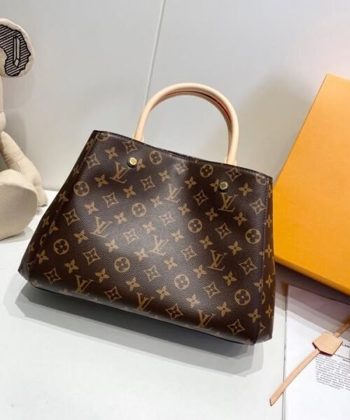 Alternative view of Montaigne Monogram GM 39 cm