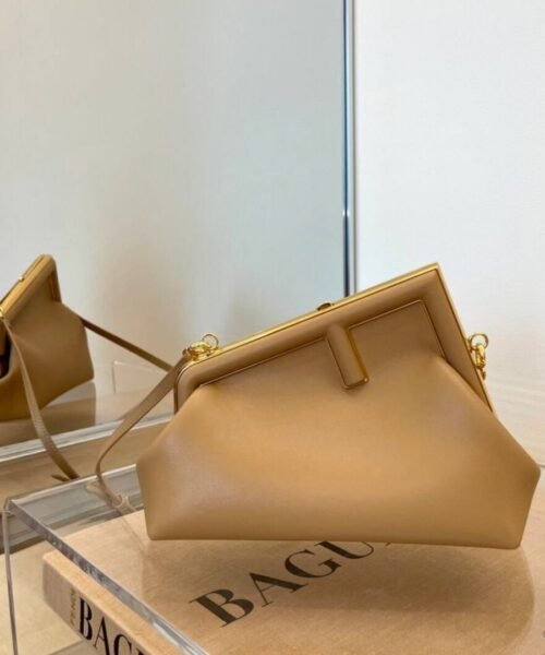 Alternative view of First Beige 26 cm