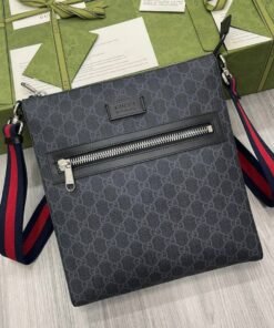 Alternative view of Messenger Bag Schwarz 27 cm