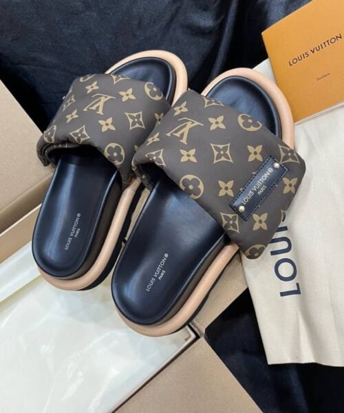 Alternative view of Pool Pillow Flat Comfort Mule Kakaobraun