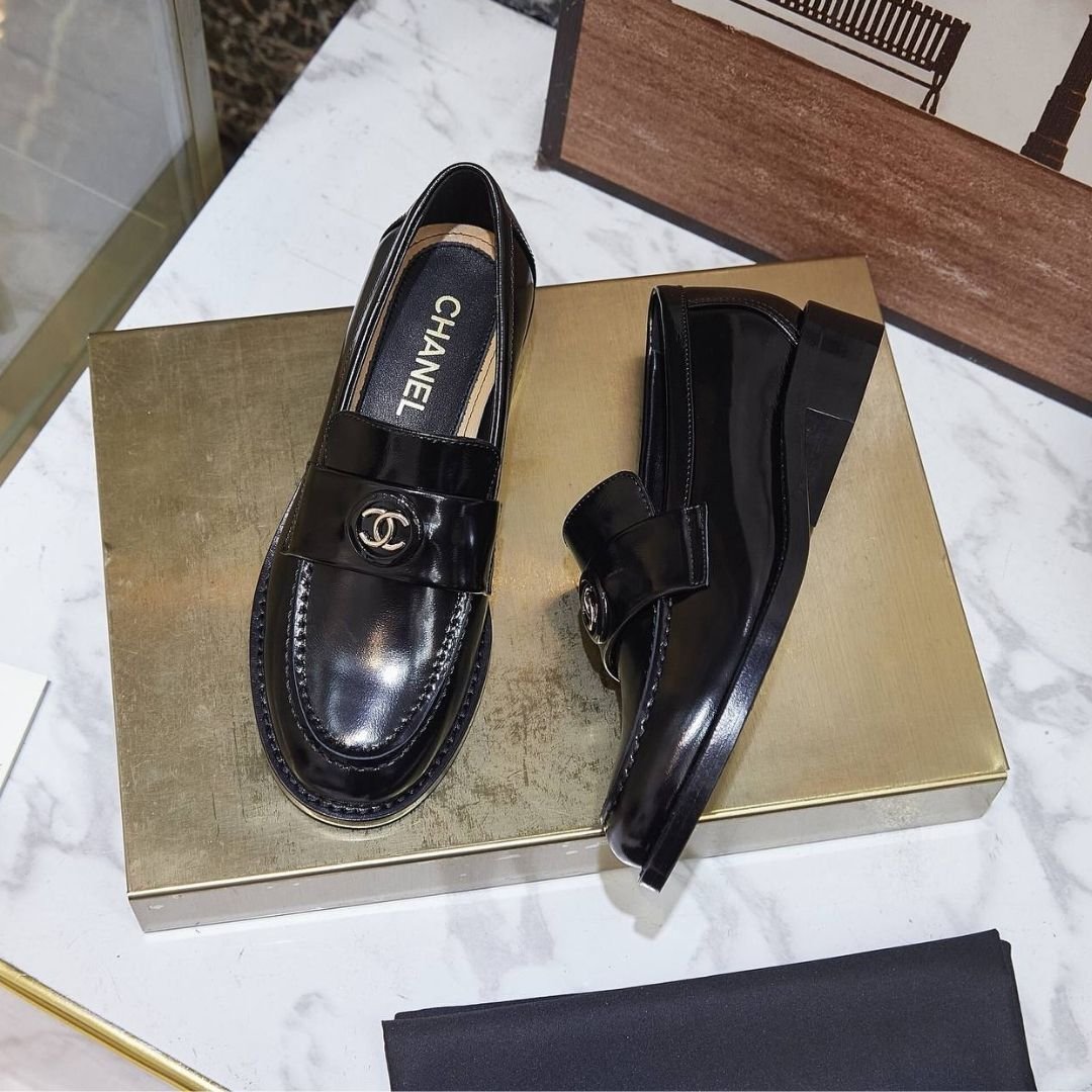 Mocassins Schwarz – Bild 5