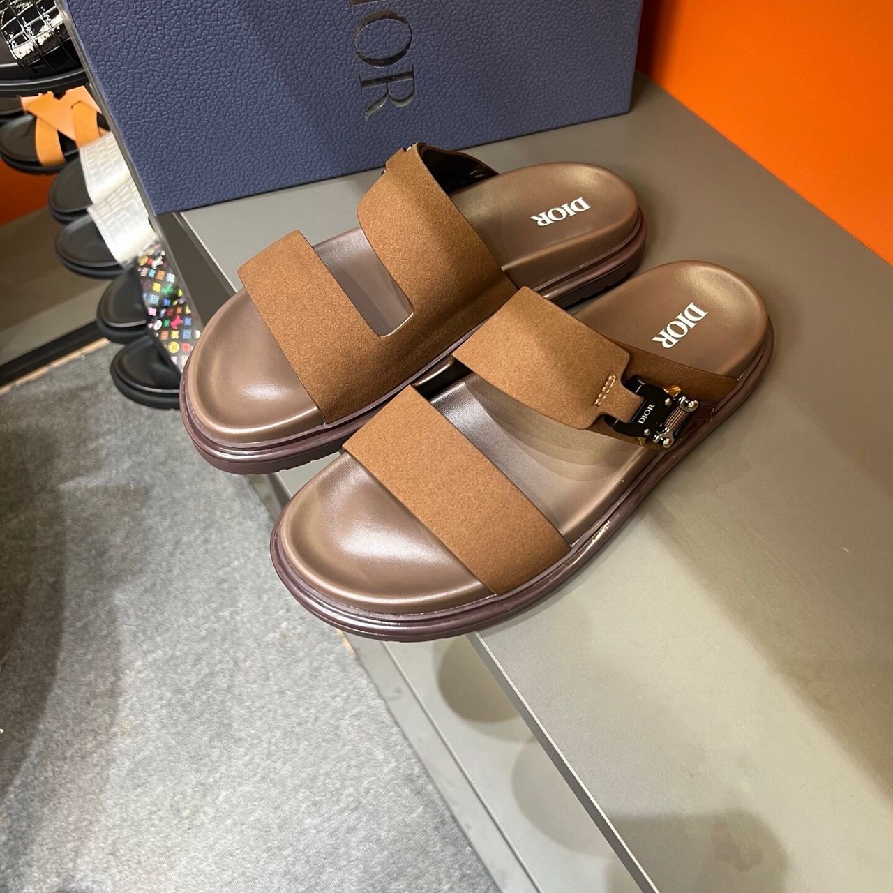 Aqua Sandal Braun – Bild 5