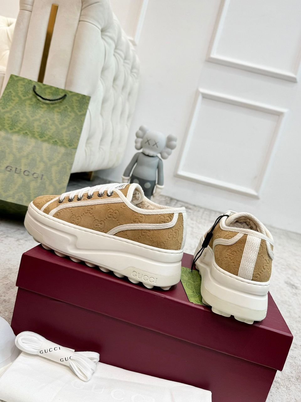 GG Beige Wildleder – Bild 6