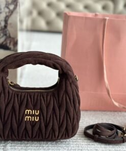 Alternative view of Wander Matelasse Braun 20 cm