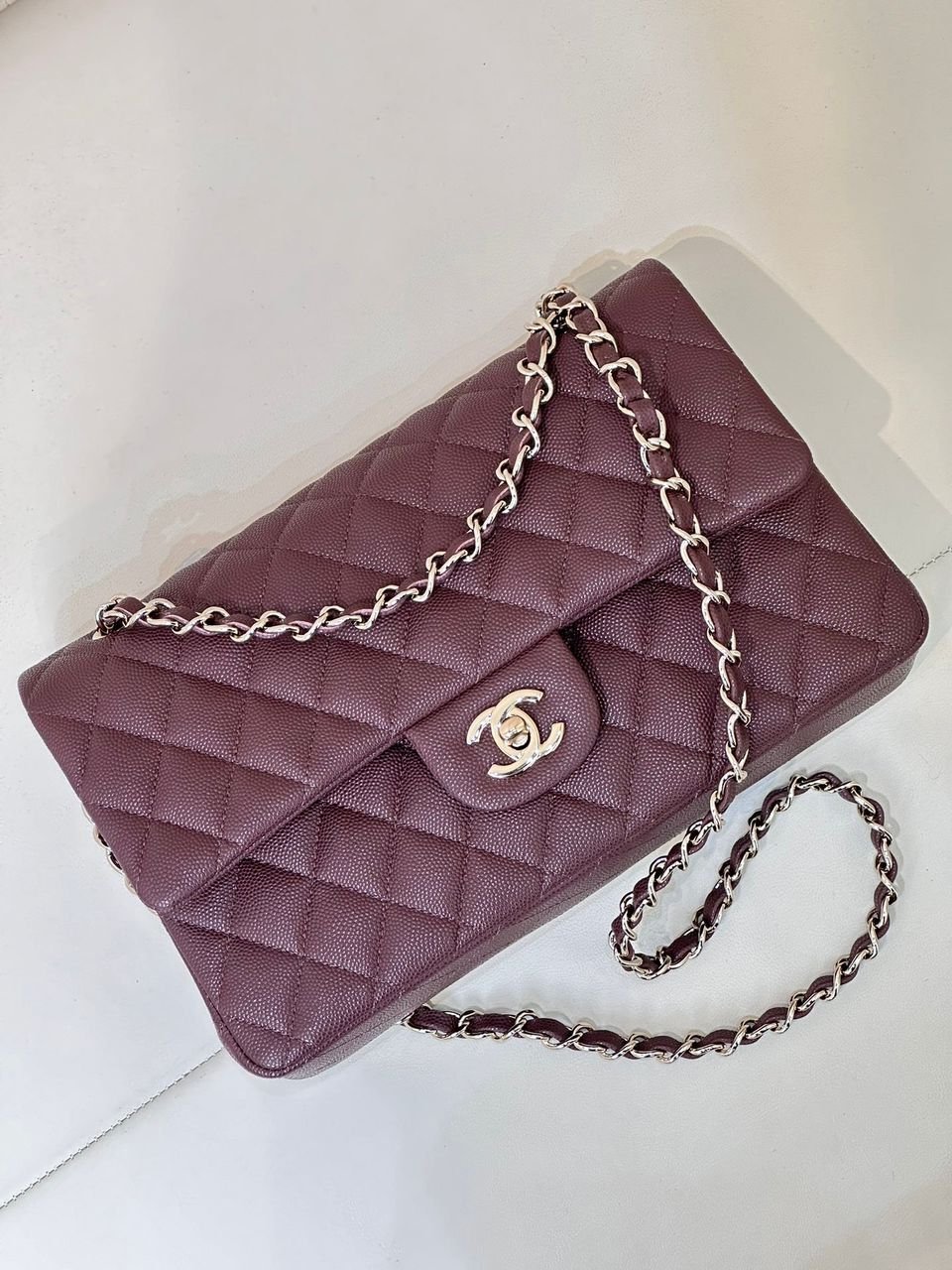 11.12 Genarbtes Leder Bordeaux/Silbern 25.5 cm – Bild 2