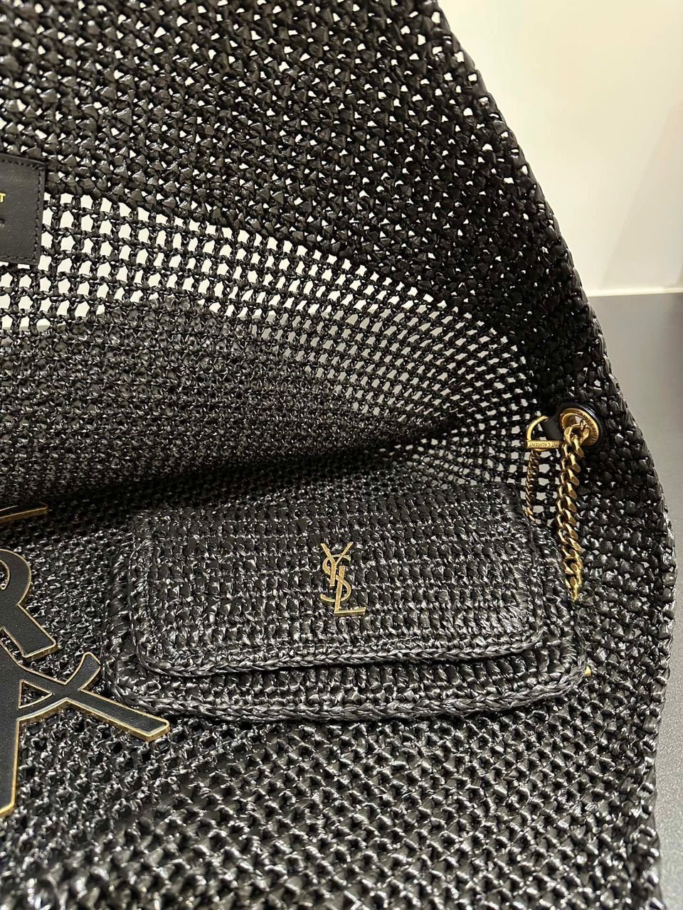 Maxi-Tote aus verziertem Raffia in Schwarz 38cm – Bild 2