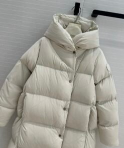 Alternative view of Rhoda Parka