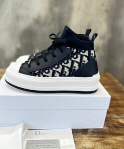 Alternative view of Walk'n'Dior Plattform