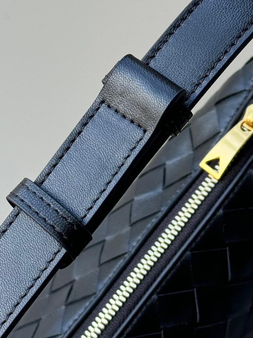 Bottega Veneta Wallace 13cm – Bild 3