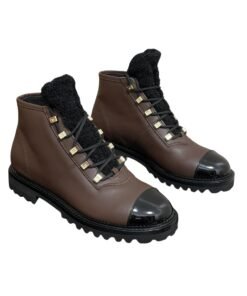 Kappenzapfen Und Schaffellbesatz Braun