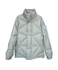 Kurze Daunenjacke Hellgrau