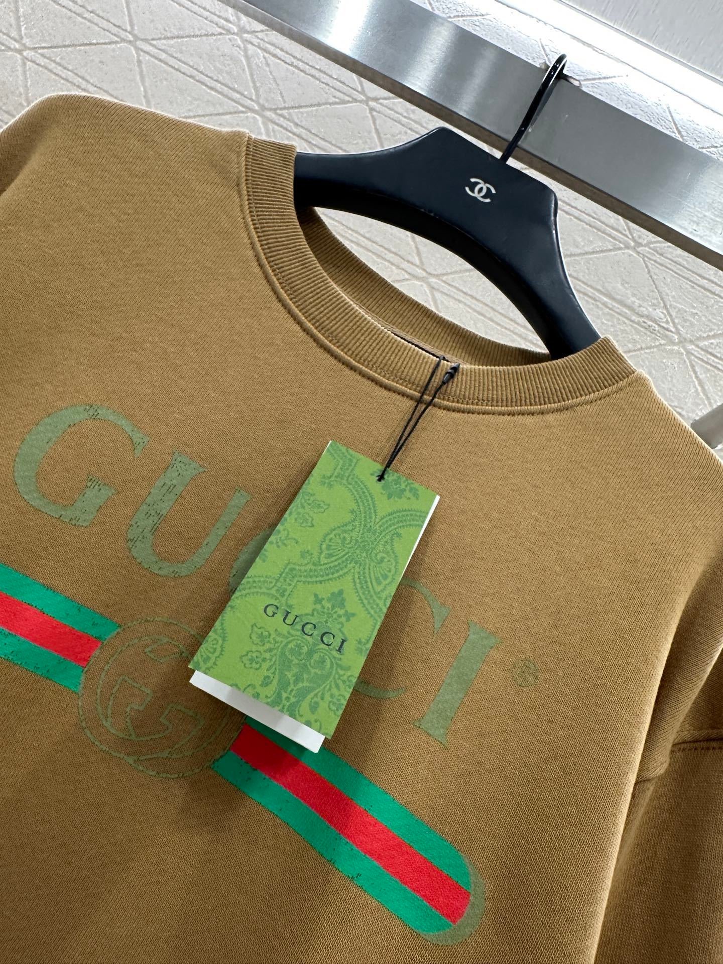 Sweatshirt in a brown color – Bild 3