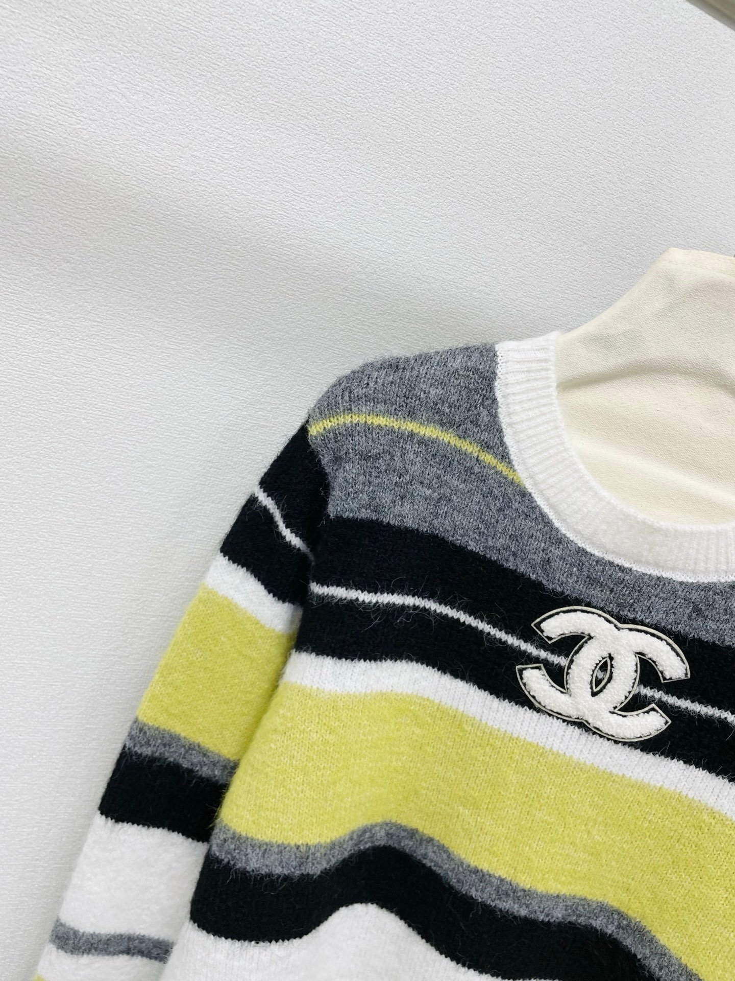 Chanel striped knit sweater – Bild 5