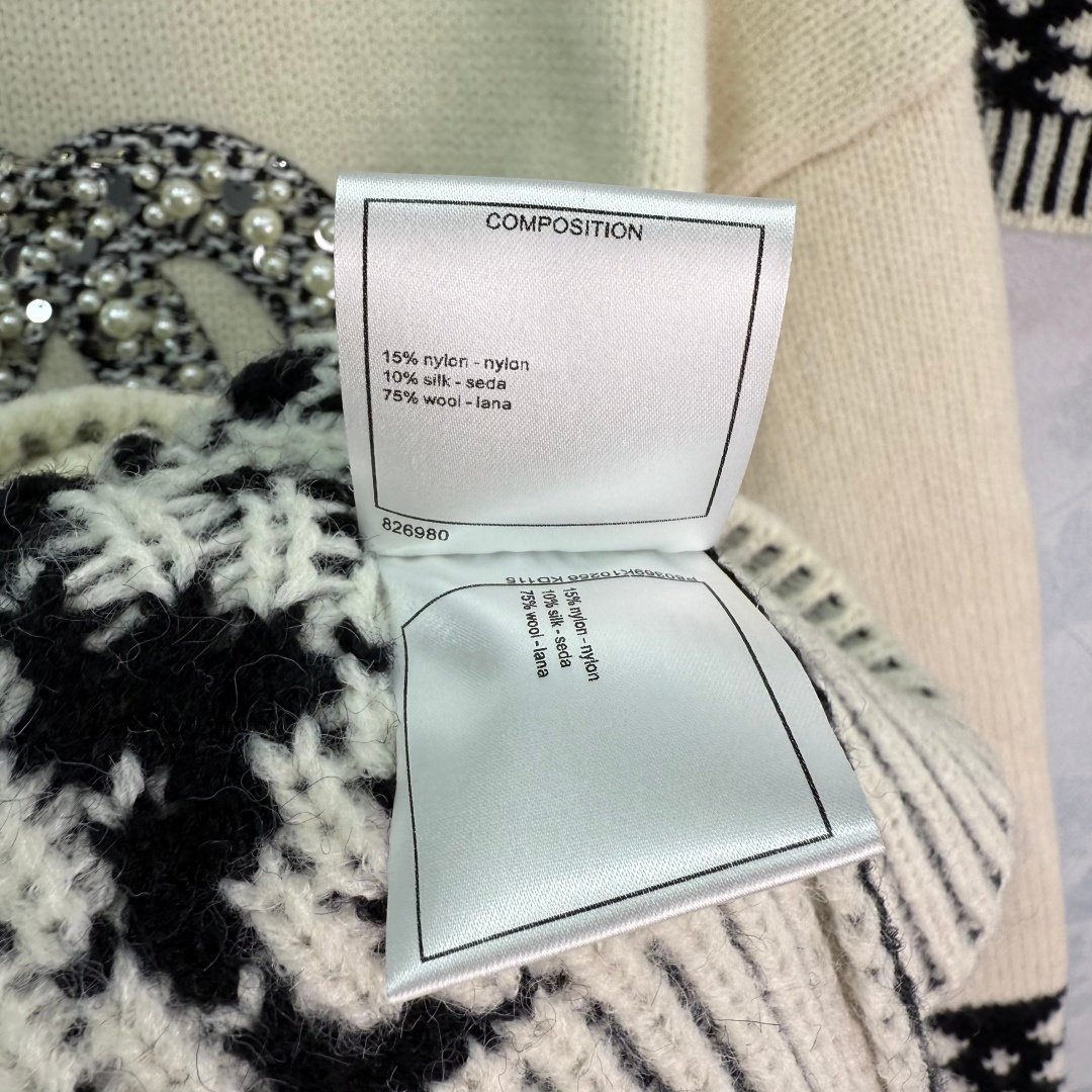 Chanel knit sweater & hat – Bild 8