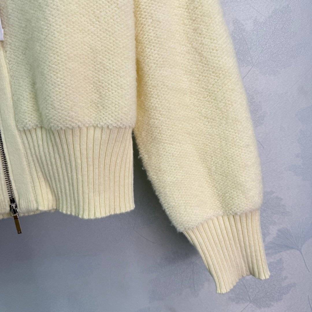 Chanel Jacke Cremeweiß – Bild 7