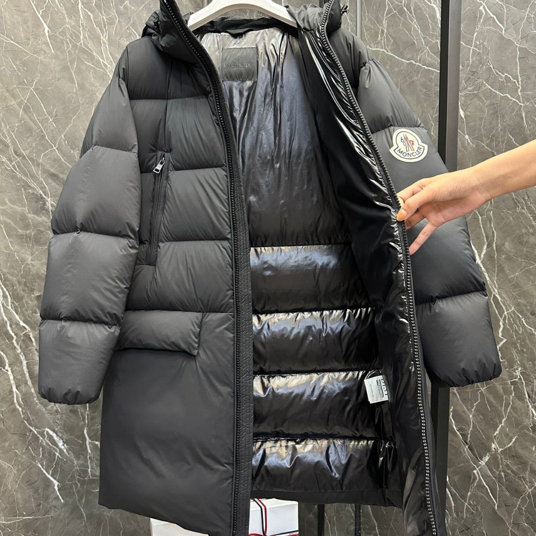 Bosona Daunenparka in Schwarz – Bild 4