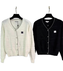 Gestrickte Chanel-Strickjacke in Schwarz und Weiß