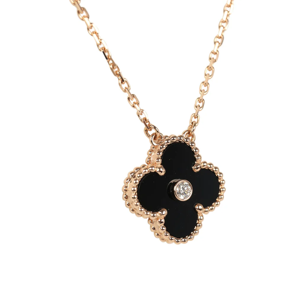 Van Cleef & Arpels 2016 Holiday Vintage Alhambra Pendant Necklace Onyx 18K Rose Gold Hardware & Diamonds – Bild 4