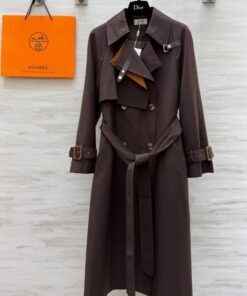 Alternative view of Breasted Braun