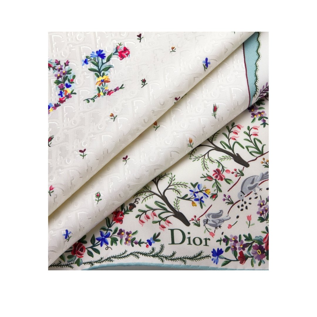 Dioramour Revolution Flowers 90 Quadratischer Schal – Bild 3