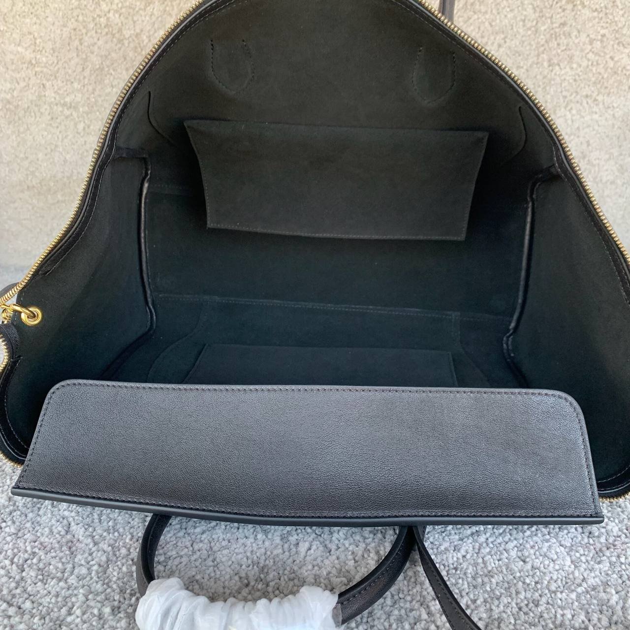 Luggage Lammfell Schwarz 55 cm – Bild 9